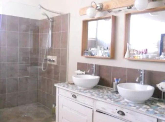 Accueillante à Avec Piscine Privée Saint-Vincent-Rive-dʼOlt